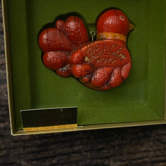 Vintage Hallmark 1976 Tree Trimmer Red Peace Bird Ornament - Picture 2 of 5